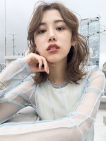 アイティー バイ アルバム 浦和店(IT by ALBUM) 強めウェーブボブ_ホワイトアッシュエアリーミディ_67961