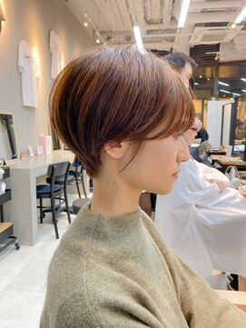 ミィ 浦和(mee) 【 mee. 】オオニシ　ボブ　ショート　前髪　イメチェン
