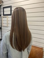 リリー(Lily)&nbsp;《Lily*渡邊》【酸熱トリートメント】しなやかまとまりロング