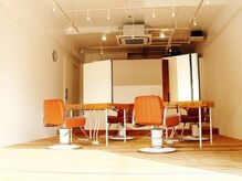 パザパ(pas a pas)の雰囲気（温かみのあるプライベート空間でゆったり癒しのサロン―。）