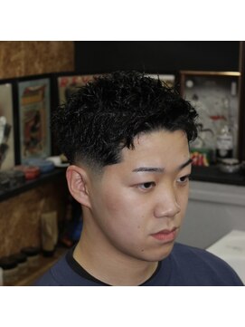 グラウンドタイガー(GROUNDTIGER) スキンフェードショート