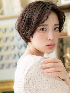 カバーヘア ブリス 大宮西口(COVER HAIR bliss) かきあげバングヘルシースタイル丸みショートA0大宮30代40代