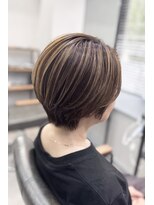 クララ 博多駅前(CLALA)&nbsp;大人の艶髪ショート×白髪改善カラー【古賀義大】