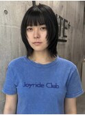 小顔ボブレイヤーとクールブラック