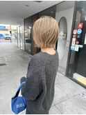 シャドウハイベージュ