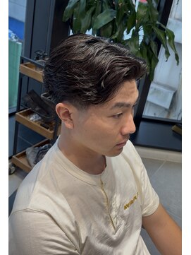 グルーマーズトウキョウ 渋谷店(GROOMER/S TOKYO) ラルフカール リバースセンターパート 渋谷 メンズカット