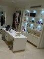 ジャンクロードビギン 下北沢店(JEAN CLAUDE BIGUINE) Paris本店内部。