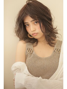 エヌ トーキョー(enu TOKYO) 大人レイヤー　くびれセミディ　アッシュカラー