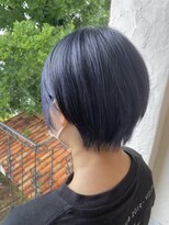 パディントン(Paddington) クールネイビー&甘々ショートでギャップ可愛いスタイル♪