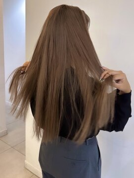 メゾンアクア 表参道(Maison ACQUA) ☆透明感グレージュカラー シルバーグレージュ ブリーチなし