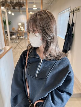 ジジ フィーカ 佐野(Gigi fika) レイヤーカット