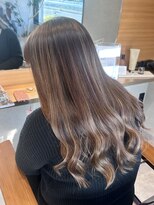 イェル(ELL.) ハイライトグラデ外国人風透け感ベージュ大人