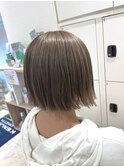 ミルクティーベージュ