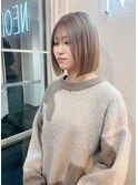 ボブ　ダブルカラー　ブリーチあり