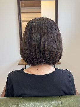 シロノハコ(SHIRO no HAKO) ミディアム ボブ