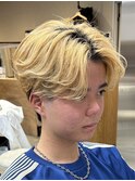 金髪センターパート