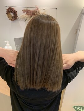 ルプティボア(Le petit bois) カーキベージュ×艶