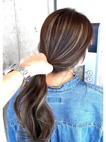 ロイジー(roijir)&nbsp;【roijir 表参道】ハイライトカラー☆アッシュブラウン