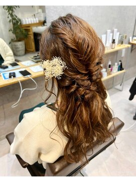 エン(en.) 二次会・パーティーハーフアップ