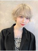 こなれショート×ホワイトアッシュベージュ ケアブリーチ S0612
