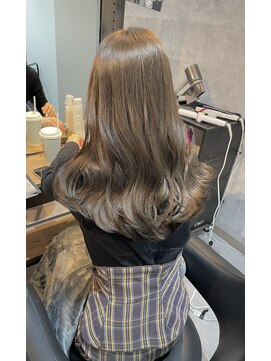 フローター 駒込六義園店(FLOWATER) 柔らかいオリーブベージュカラー