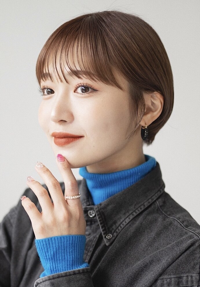 【小顔矯正】デザインカット＋シャンプー \3500