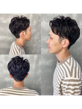 トゥージュ ベル(Toujours Belle) 刈り上げコンマセンターパート×ニュアンスパーマ