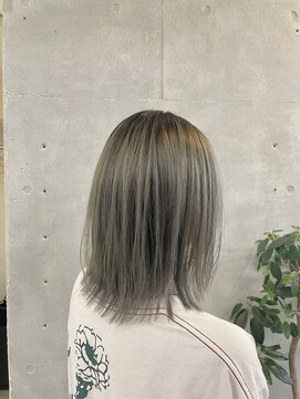 ネオリーブカフ 鶴ヶ峰店(Neolive caff) ハイトーン　ブリーチ　グレージュ