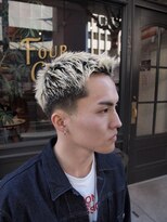 フォーコーナーズ(Four Corners) スパイキーショート/テーパーフェード/金髪ボウズ/