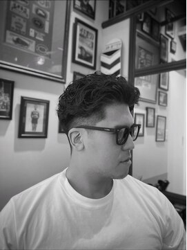 カムレイドフォーライフ(COMRADE 4 LIFE) 夏のパーマ セットが楽なパーマ　担当松尾