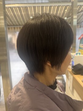 アース 高円寺店(HAIR & MAKE EARTH) くびれショート《earth_aoyagi0415》