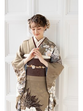 貸衣裳店ツル 成人式/振袖/男袴/卒業式/七五三/着付/ヘアセット