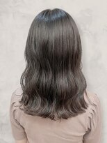 ライナス(Linus)&nbsp;透明感髪質改善カラーオリーブグレージュくびれヘア秋カラー