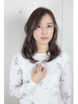 ヴィテスオンボディーズ フラワータウン(Vitesse on bodies) シンプルナチュラルレイヤースタイル