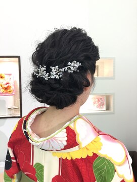 ヴィサージュ(VISAGE) フェミニン和装ヘア