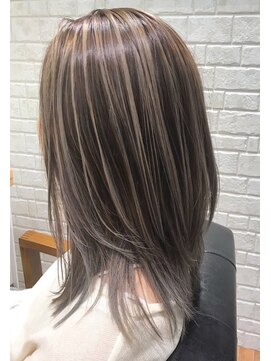 ハウリーヘアアンドスパ(HAURY hair&spa) バレイヤージュ(ミルクティー)