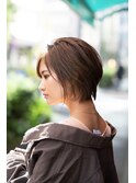 ☆BUENAVISTA☆ショートボブ・襟足スッキリ・フェザーボブ
