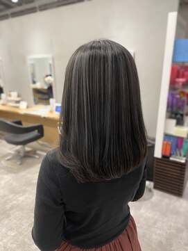アヴァンス 京橋店(AVANCE) ストレートでも可愛いコントラストハイライト