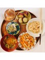 エム(M)&nbsp;一汁三菜ぐらい作ってしまう（笑）粗食目指してます