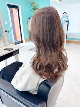 ユーフォリア(Euphoria.) 大人可愛いオリーブアッシュ×ロングスタイル