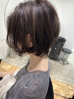 ビーヒアナウ N゜02 金沢鞍月店(BE HERE NOW) ショートボブ×グレージュヘア