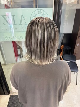 アイズ 本厚木(AIZU) デザインカラー