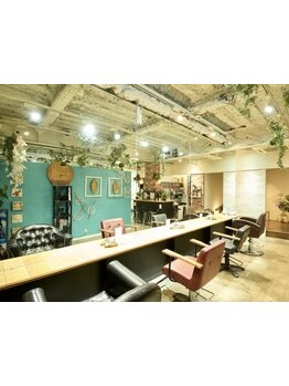 支持率◎のヘッドスパで髪も心もリフレッシュ！リラックスできる空間で、疲れを癒しませんか？