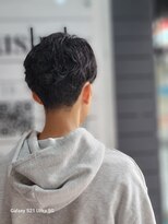 ヤマグチ トゥシェル ヘアー&メイク ヘアーアンドメイク&nbsp;メンズ 簡単スタイリング 爽やか 2ブロック パーマ スタイル