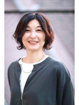 アルニコ エム 松戸駅前(ALNICO .. M) 【松戸】~40代~クセを活かしたミディアムレイヤー♪