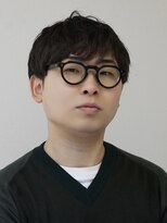シルフィ(sylph) メガネに合う大人ナチュラルなパーマスタイル♪