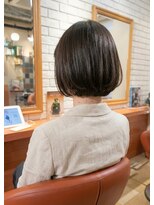 ヘアメイク フレンシア(hair make flencia) 艶感溢れる王道ワンカールショートボブ【239スタイル】