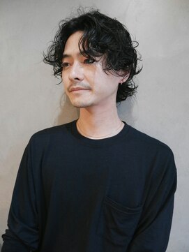 キュー(Cue_) 常田大希さん風大人ニュアンスパーマ骨格矯正カット