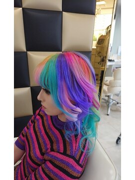 髪技空間アノン(anon) 派手髪