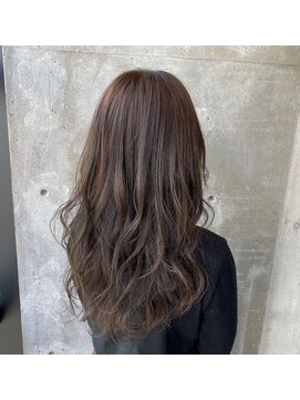 ガルボ ヘアー(garbo hair) 【ブリーチ無♪】透明感・透け感up”スノーグレージュカラー”♪